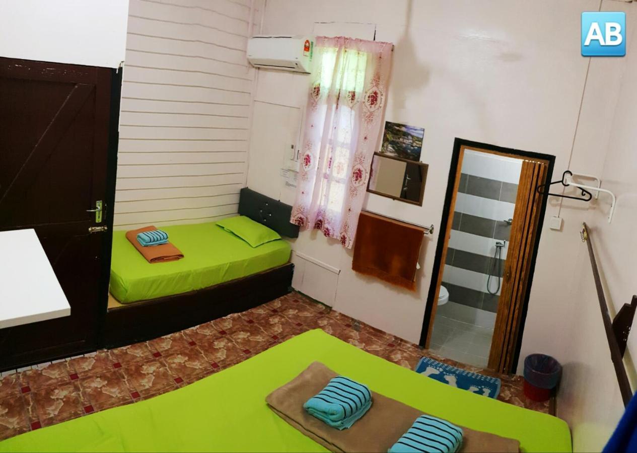 Perhentian Ab Guest House Kampong Pasir Hantu ภายนอก รูปภาพ